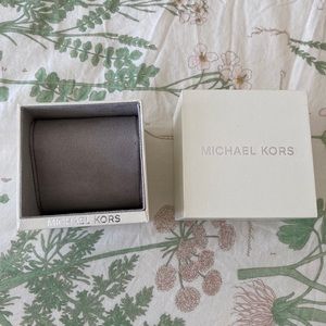 Michael Kors Watch Box